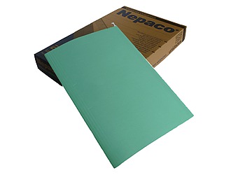 Carpeta colgante color nepaco con visores transparentes móviles para fijar en múltiples posiciones, varillas metálicas recubiertas, su altura supera el ancho del formato oficio. Medida: 36 x 24 cm