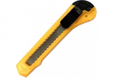 Cortante ancho plastico. Cuchilla de acero. Cuerpo plastico. Repuesto grande. Traba de seguridad. Sistema para remover cuchilla incluido en el mango. Longitud: 16 cm. Ancho: 1.8 cm